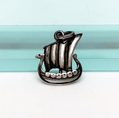 Picture of Vintage Nordic Viking Sailing Ship Charm