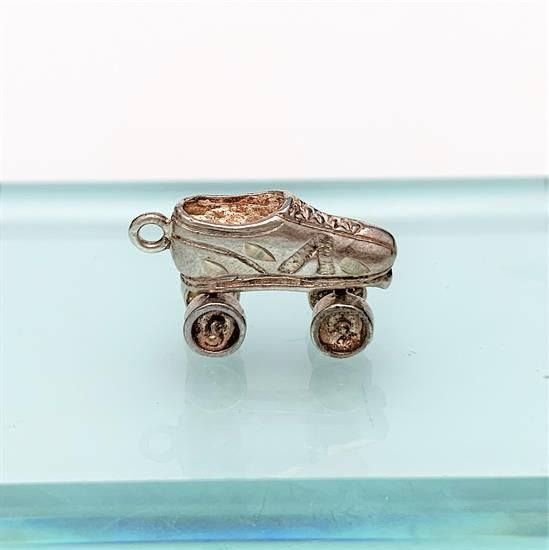 Picture of Sterling Silver Charms - Vintage Sterling Silver Roller Skate Cham With Moving Wheels