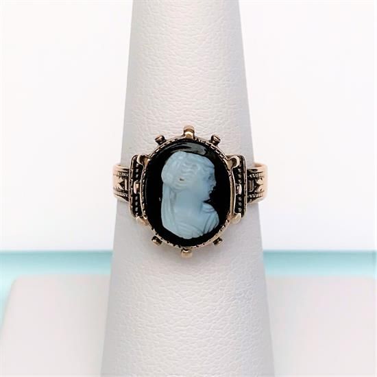 Picture of Victorian Era 9K Gold & Hard Stone (Agate) Cameo Ring Featuring Woman In Medieval Head Gear