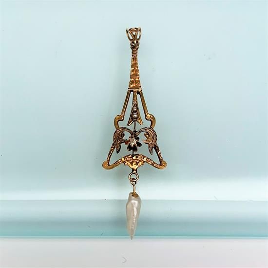 Picture of Edwardian Era 10K Gold, Seed Pearl, Diamond & Freshwater Pearl Lavalier Pendant