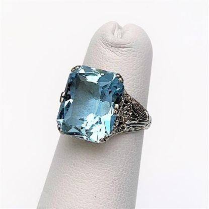 Picture of Art Deco Era 18K White Gold Filigree & 6 Ct. Aquamarine Ring