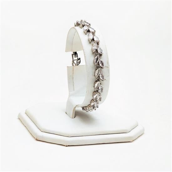 Picture of Qsi Bracelets -,marquis Cut Cz Laurel Garland Bracelet. 7.5" Long