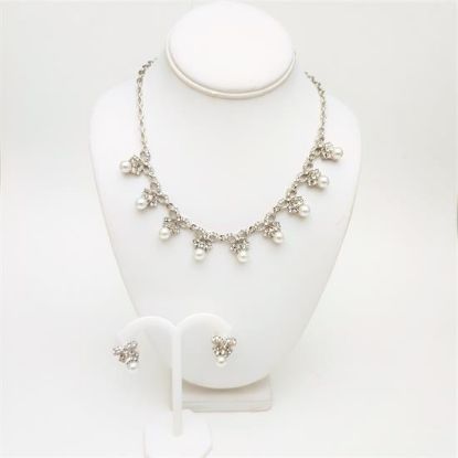 Picture of Qsi Sets -,clear Cz & Glass Pearls Bows Necklace & Earring Set. Earrings Measure .75" Long. Necklace Measures 16"-19" Long