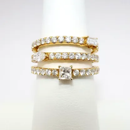 Picture of 18K Yellow Gold Diamond Multi Strand Fashion Ring