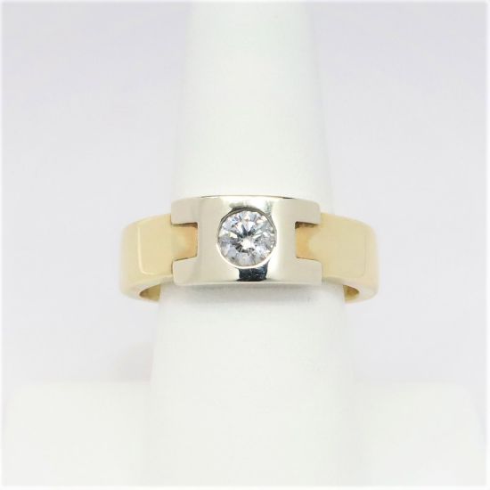 Picture of 14K Yellow Gold Round Brilliant Cut Solitaire Diamond Ring