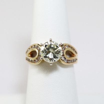 Picture of 14K Yellow Gold Round Cut Diamond Engagement Ring