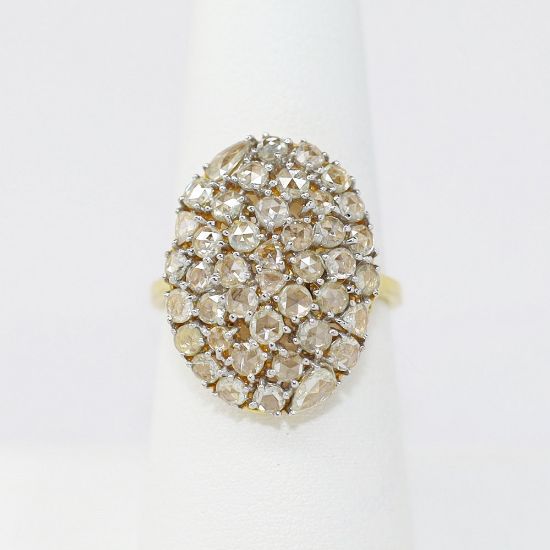 Picture of 18K Yellow Gold Oval Shaped Diamond Cluster Fashion Ring