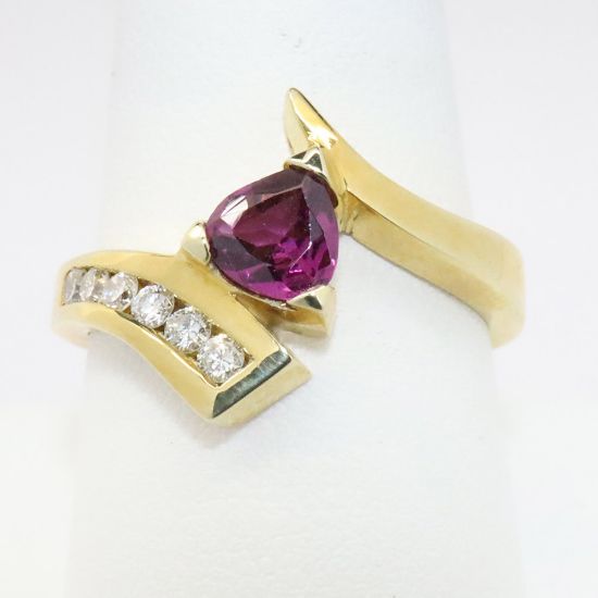 Picture of 14K Yellow Gold Tourmaline & Diamond Fashion Ring