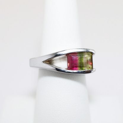 Picture of 14K White Gold Bi-Colored Emerald Cut Tourmaline Fashion Ring 