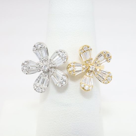 Picture of 18k Two-Tone Gold & Diamond Flower Ring
