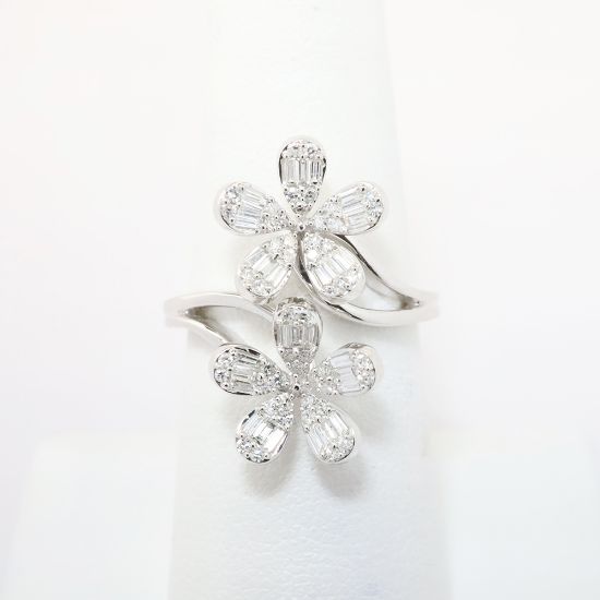 Picture of 14k White Gold & Diamond Flower Ring