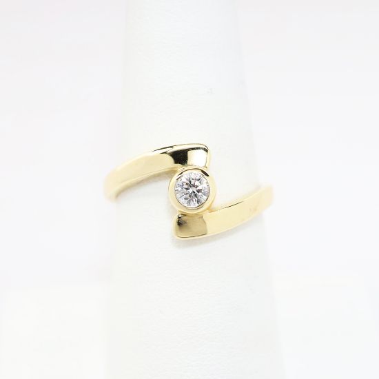 Picture of 0.20ct Round Brilliant Cut Diamond Ring, 14k Yellow Gold