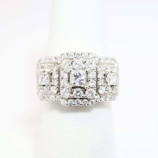 Picture of 14k White Gold & 2.00ct Diamond Ring