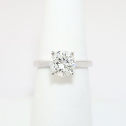 Picture of 14k White Gold & Round Brilliant Cut Diamond Solitaire Engagement Ring