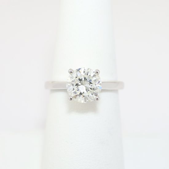 Picture of 14k White Gold & Round Brilliant Cut Diamond Solitaire Engagement Ring