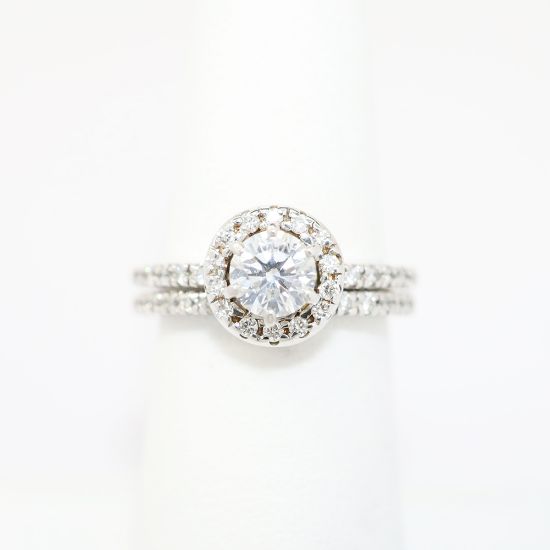 Picture of 14k White Gold & Round Brilliant Cut Diamond Halo Two-Piece Bridal Ring Set