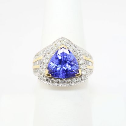 Picture of Tanzanite and Diamond Ring in 14k Yellow Gold