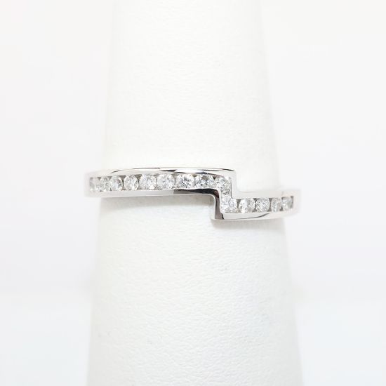 Picture of 0.25ct Diamond Bypass Band Ring in 14k White Gold