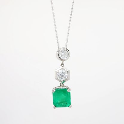Picture of Exclusive Platinum, 5.23ct Emerald & Diamond Pendant Necklace