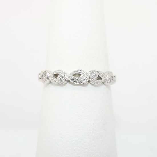 Picture of 14k White Gold & 0.11ct Diamond Swirl Style Band Ring