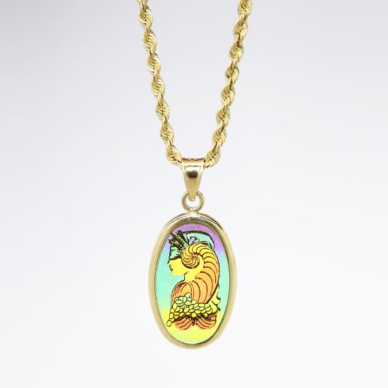 Picture of 2.5g Suisse Bar Pendant with Holographic Finish, 14k Yellow Gold Bezel and Chain