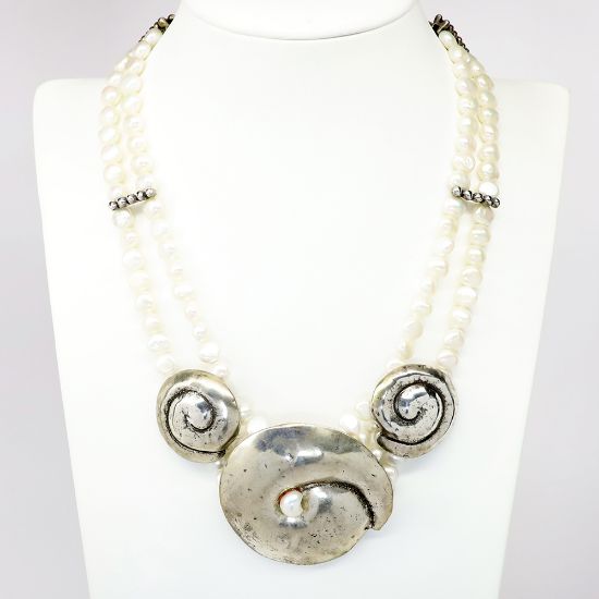 Picture of Retired Mary & Doug Hancock 'Mummy's Bundle' Sterling Silver & Pearl Shell Necklace