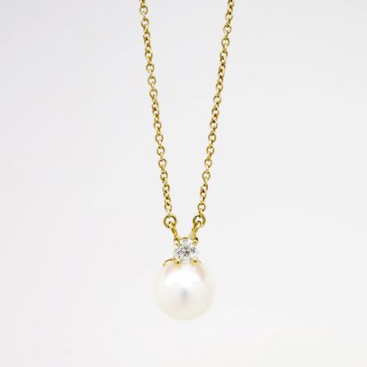 Picture of Tiffany & Co. 18k Yellow Gold Pearl & Diamond Solitaire Necklace