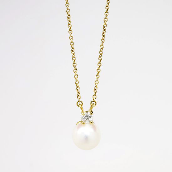 Picture of Tiffany & Co. 18k Yellow Gold Pearl & Diamond Solitaire Necklace