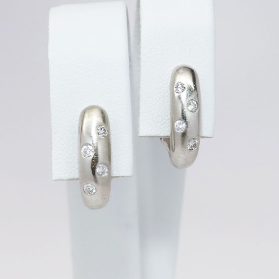 Picture of 14k White Gold & Burnish Set Diamond Lever Back Earrings