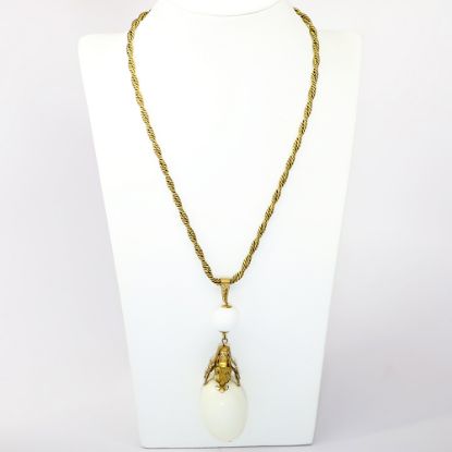 Picture of Vintage Signed 1960's Miriam Haskell Large White Bead Pendant Necklace