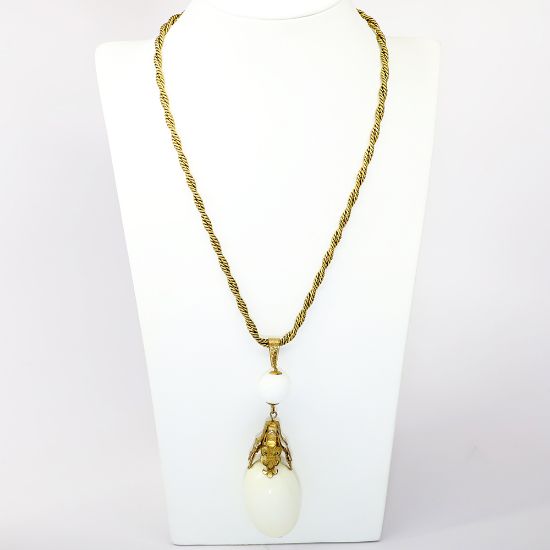 Picture of Vintage Signed 1960's Miriam Haskell Large White Bead Pendant Necklace