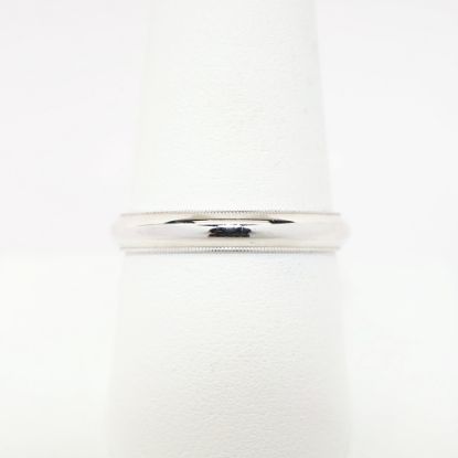 Picture of Men's 14k White Gold Narrow Wedding Band with Milgrain Edges