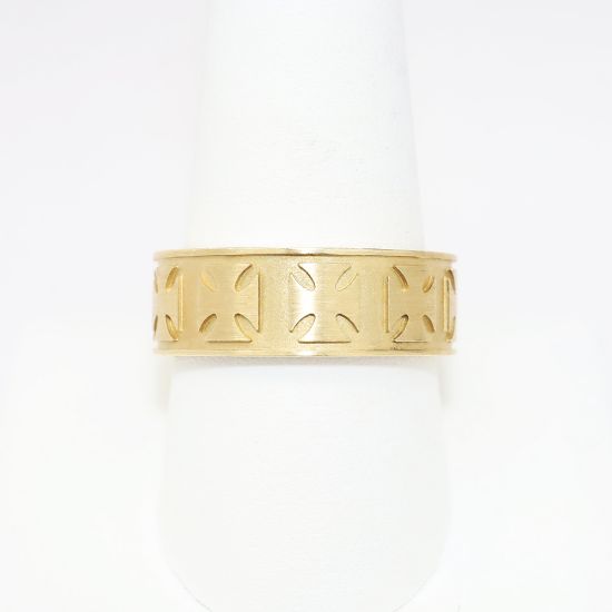 Picture of Men's 14k Yellow Gold Textured Band with Maltese Cross Details