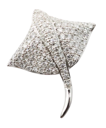 Picture of 14k White Gold & Pavé Set Diamond Stingray Pendant