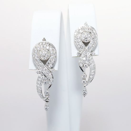 Picture of Vintage Inspired 18k White Gold & Diamond Drop Earrings