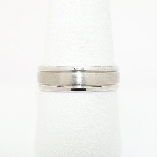 Picture of Men's 6mm Platinum Wedding Band by Novell 