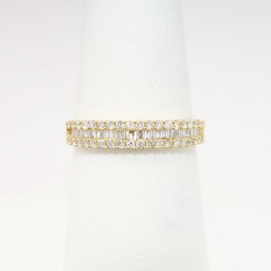 Picture of 14k Yellow Gold, Baguette & Round Brilliant Cut Diamond Wedding Band