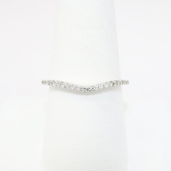 Picture of 14k White Gold & Diamond Lightly Contoured Wedding Band