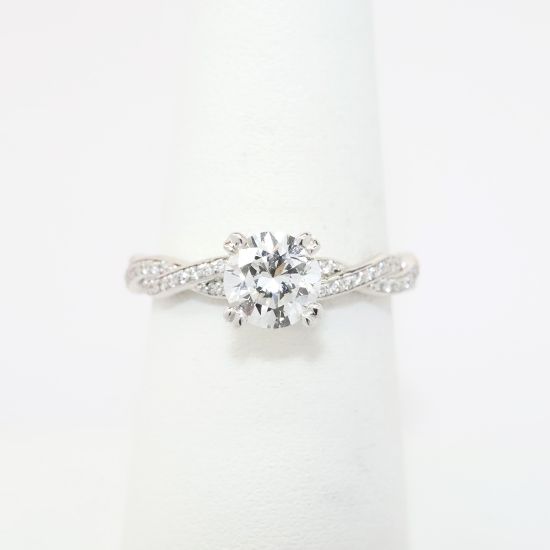 Picture of 14k White Gold & Round Brilliant Cut Diamond Ring with Woven Diamond Band