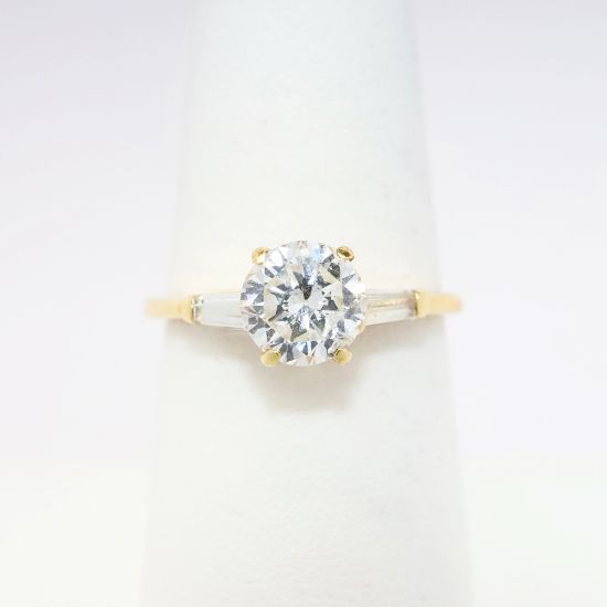 Picture of 14k Yellow Gold & Round Brilliant Cut Diamond Ring with Baguette Cut accents