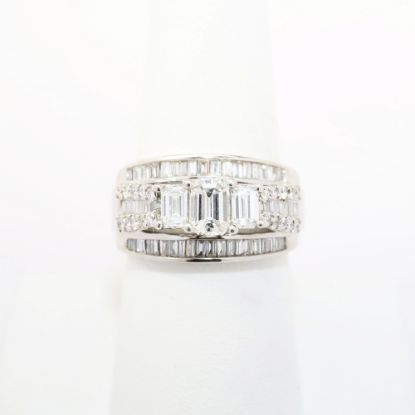 Picture of 14k White Gold Emerald Cut & Baguette Cut Diamond Ring