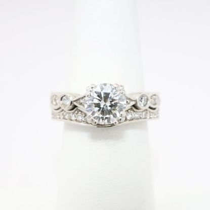 Picture of Etched 14k White Gold & Round Brilliant Cut Diamond Bridal Ring Set