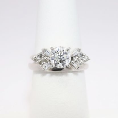 Picture of 14k White Gold & IGI Certified Round Brilliant Cut Diamond Solitaire Bridal Ring Set