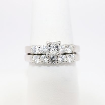 Picture of 14k White Gold & Square Cut Diamond Bridal Ring Set with Round Cut Diamond Accents