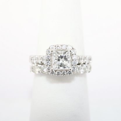 Picture of 18k White Gold & Square Cut Diamond Halo Bridal Ring Set