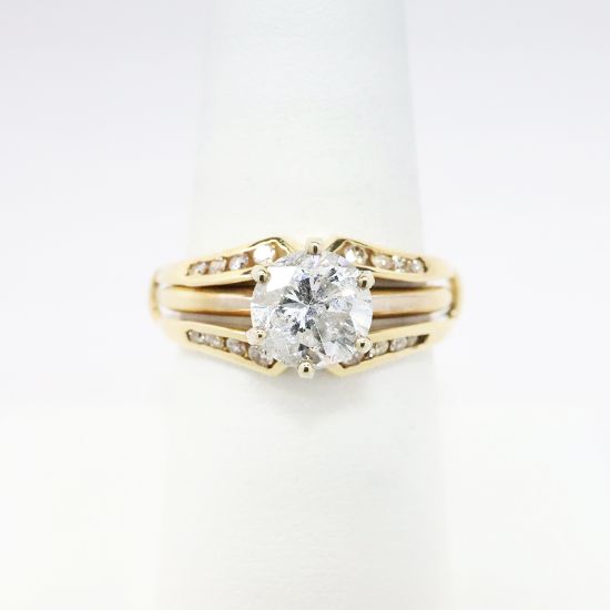 Picture of 14k Yellow Gold & Round Brilliant Cut Diamond Solitaire Ring with Enhancer