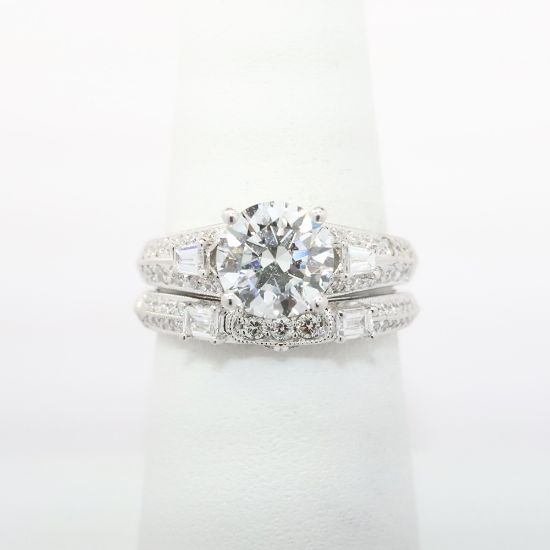 Picture of 14k White Gold & GIA Certified Round Brilliant Diamond Solitaire Bridal Ring Set