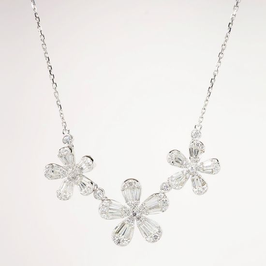 Picture of 18k White Gold & Diamond Triple Flower Pendant Necklace