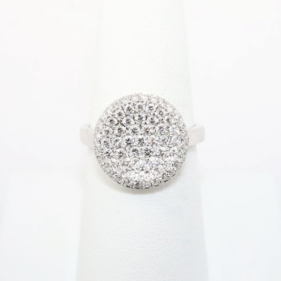 Picture of 18k White Gold & Pavé Set Diamond Disk Statement Ring 