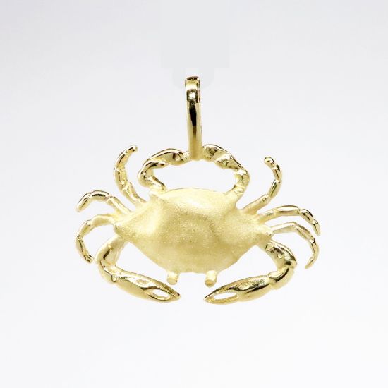 Picture of 14k Yellow Gold Crab Pendant